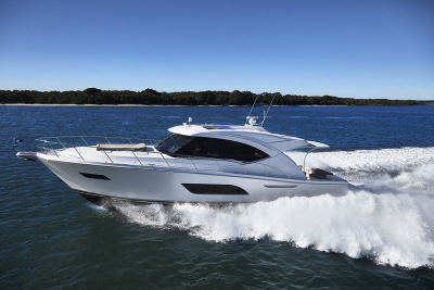 Sydney Premieres – Riviera 5400 Sport Yacht and Riviera 575 SUV